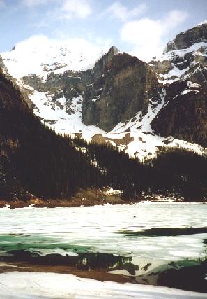 2002-06-10 3 Moraine Lake, Alberta