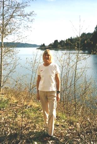 2002-03-31 1 Rosie on Easter Day by the Hood Canal, Washington State