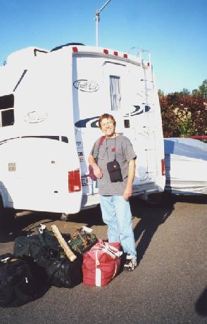 2002-05-30 1 Adrian as we arrive back at the Bam, Burien, Seattle