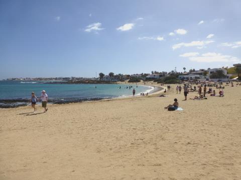 2014-02-11_1243__2376R The beach at Corralejo, Fuerteventura